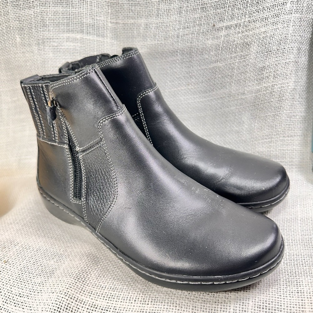 Clarks Womens Ankle Boots Size 8.5 Black Leather Zip Comfort Booties